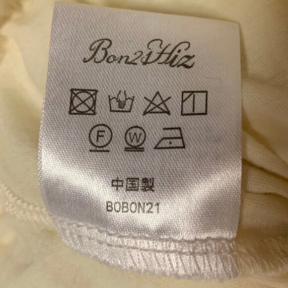 Coquette Kawaii Style White Lace Trim Mini Skirt with Built-In Shorts & Ribbon - Picture 9 of 11